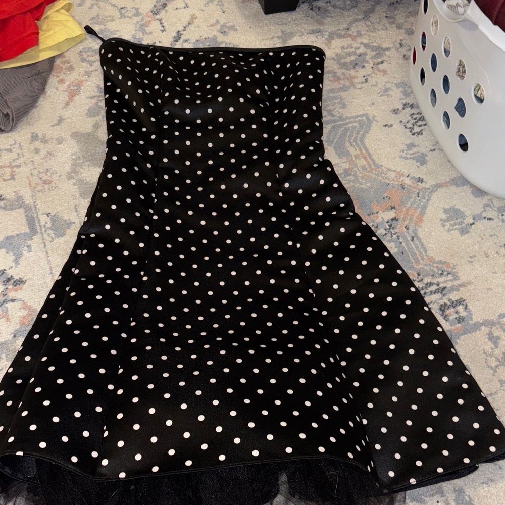 VTG Jessica McClintock Gunner Sax Strapless dress white and black as 3/4